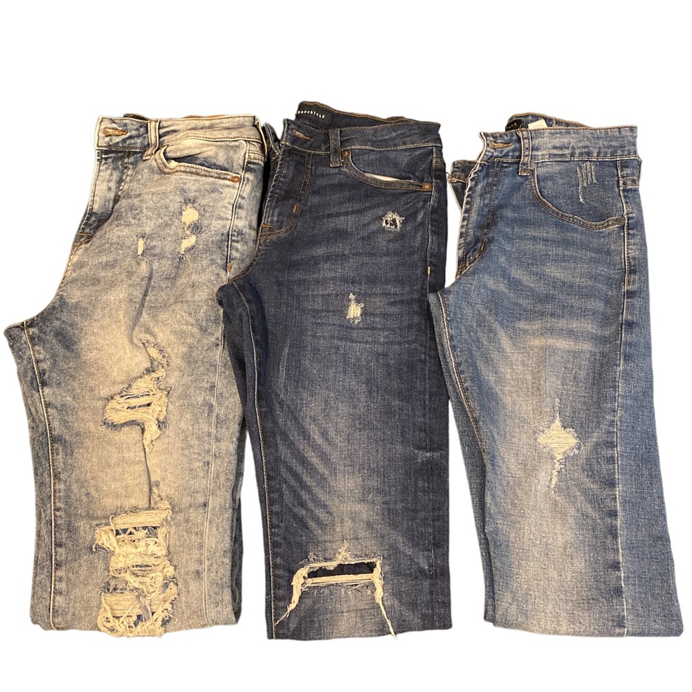 Bundle of 3 pairs of men Aeropostale jeans 28x30